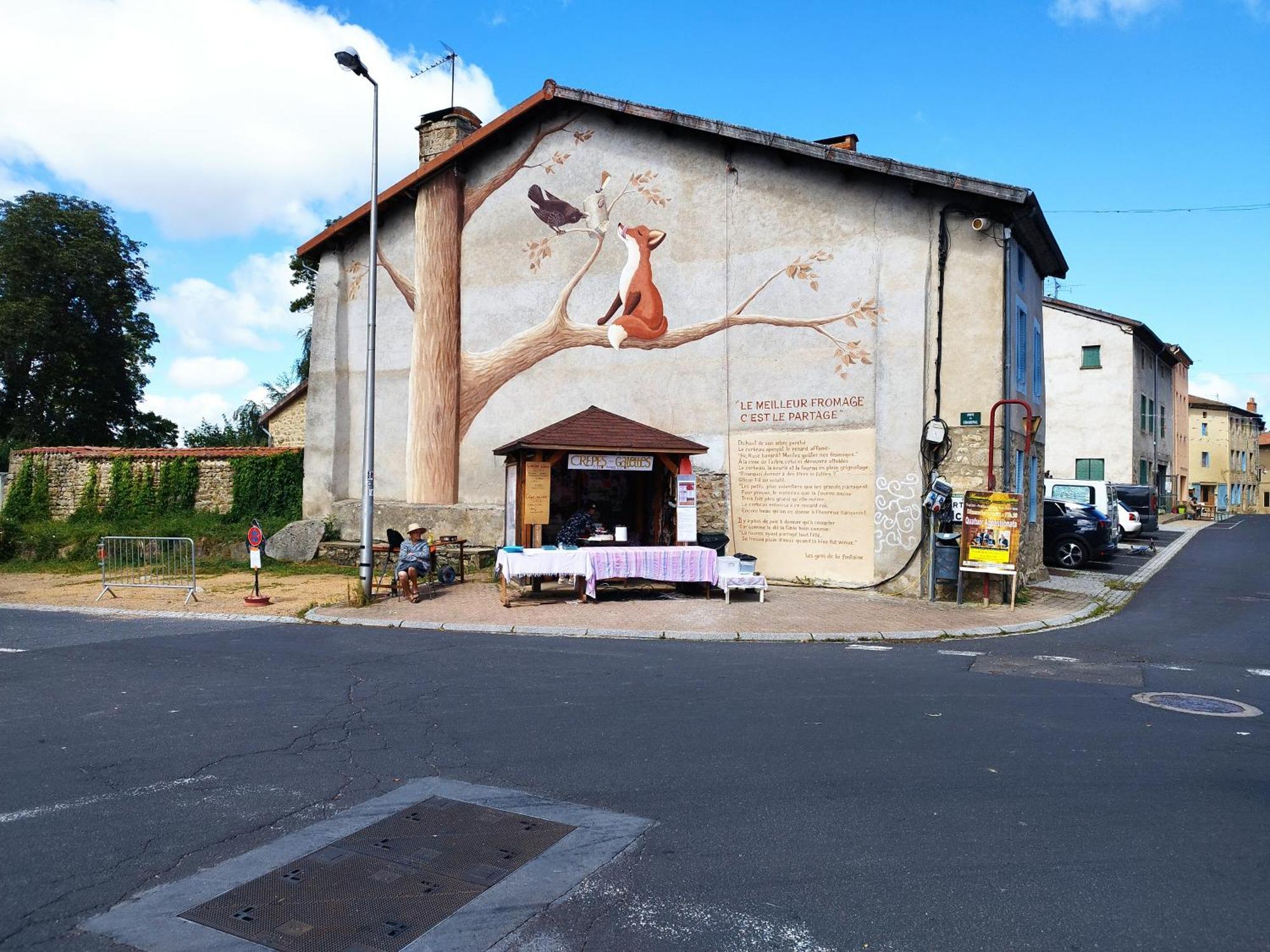 Jolie Maison De Bourg Tout Equipee 10Km D'Ambert Saint-Amant-Roche-Savine الغرفة الصورة